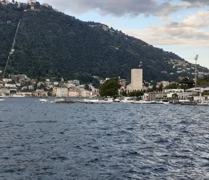 Como, un set naturale adagiato sul lago